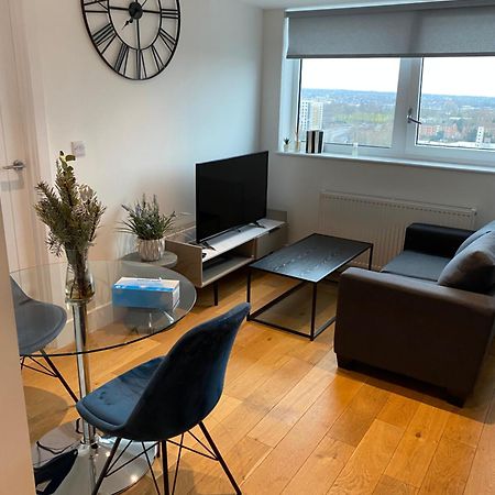 Morden 1 Bedroom City- Apt Central Stylish Living London Borough of London Borough of Croydon Exterior foto