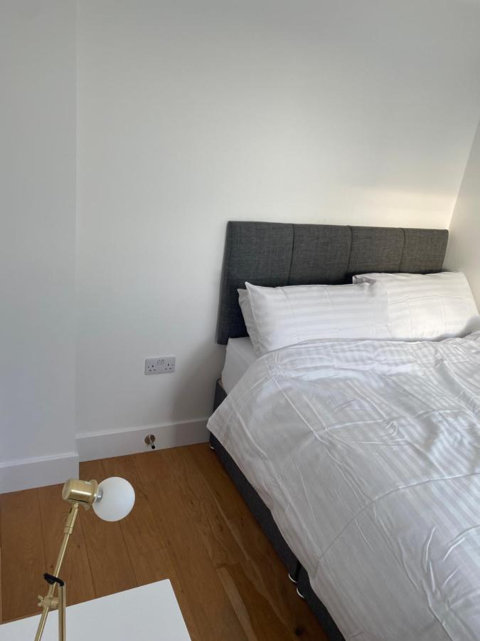 Morden 1 Bedroom City- Apt Central Stylish Living London Borough of London Borough of Croydon Exterior foto