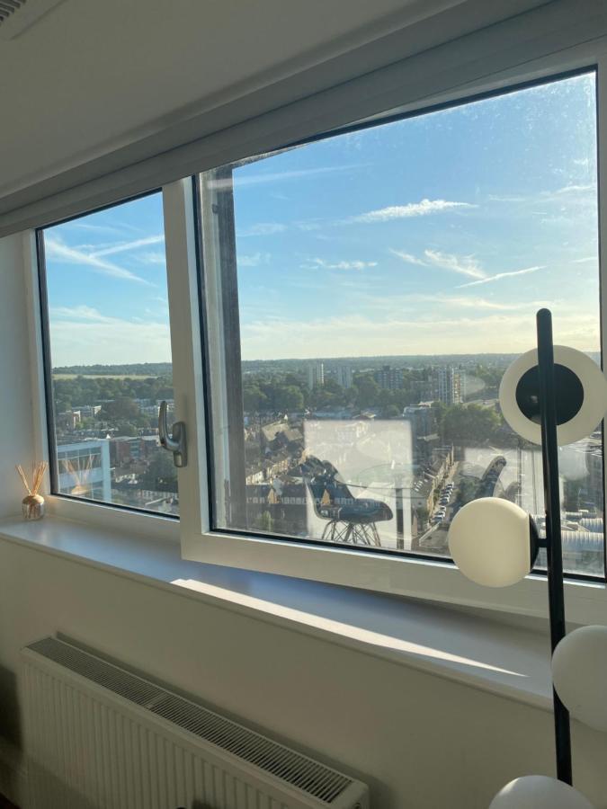 Morden 1 Bedroom City- Apt Central Stylish Living London Borough of London Borough of Croydon Exterior foto